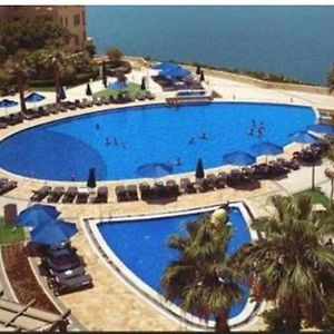 Comfy Stays Sea View Apartments At Deadsea Samarah Resort